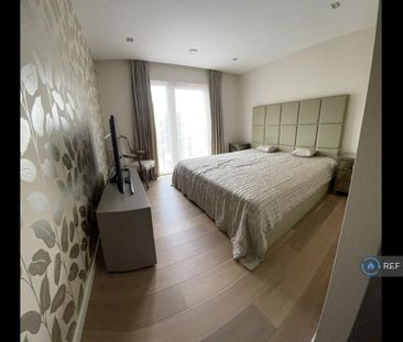 3 bedroom flat to rent - Photo 5