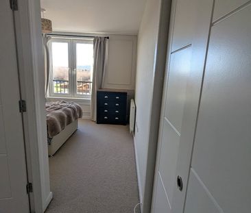 2 Bed Flat, Waterfront Avenue, EH5 - Photo 3