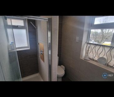 1 bedroom in a house share to rent - Photo 6