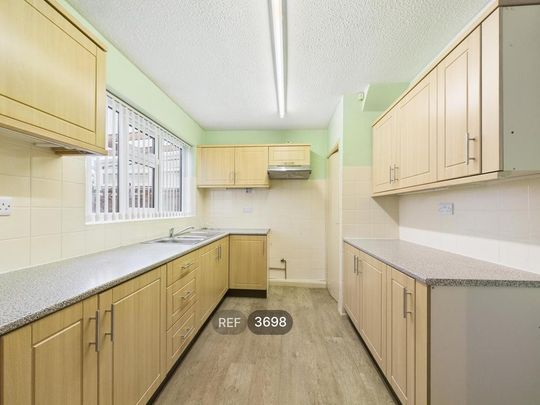 3 bedroom terraced house to rent - Photo 1
