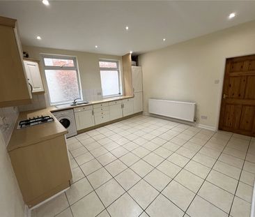 3 bedroom house to rent Station Lane, Featherstone, WF7 - Photo 1