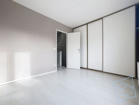 Maison Voisins Le Bretonneux 4 pièce(s) 84.05 m2 - Photo 5