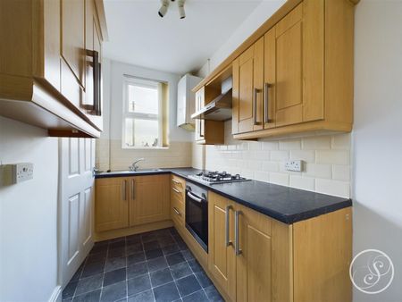 Raincliffe Road, Leeds - Photo 3