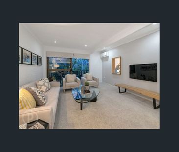Stylish Multi-Level Townhouse in the Heart of Paddington - Photo 1