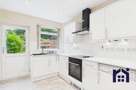 2 bedroom semi-detached bungalow to rent - Photo 4