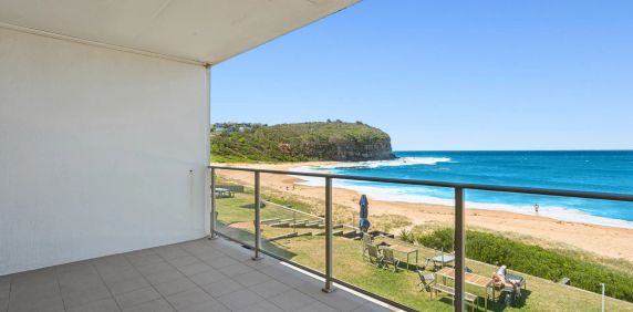 Stylish and Sophisticated Beachside Apartment - Photo 2