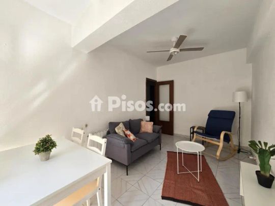 Piso en alquiler en Calle de Santa Ana - Foto 1