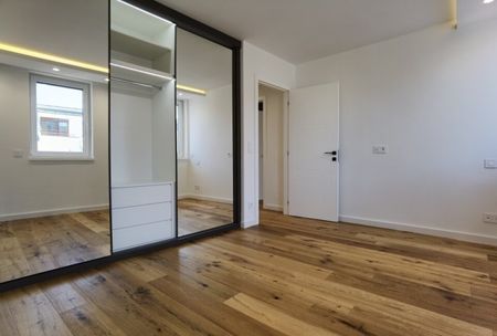 MÖBLIERTE WOHNUNG MIT LOGGIA - MODERNSTE AUSSTATTUNG - Foto 3