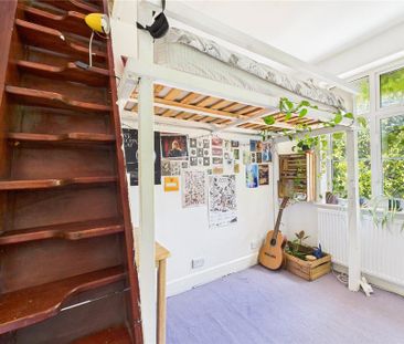 3 bedroom semi-detached house to rent - Photo 5