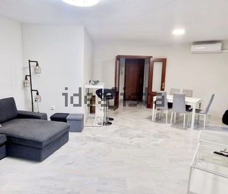 Alquiler de piso en Avenida Blas Infante, 8 - Photo 3