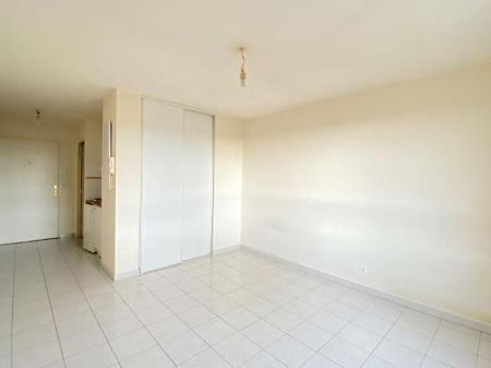 Hopitaux-Facultés - Studio - 23,66m² - Photo 4
