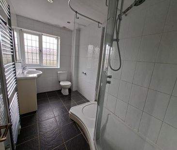 4 bedroom detached house to rent - Photo 5
