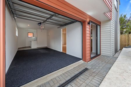 Brand New Townhouse in New Lynn！！ - Photo 3