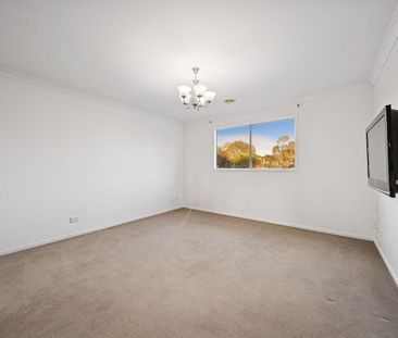 Spacious family living in the heart of Lakeside Estate. - Photo 4