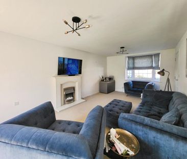 4 bedroom detached house to rent - Photo 1
