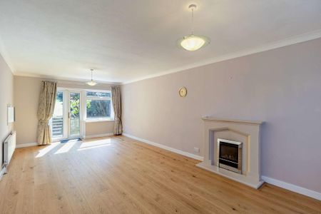 3 bedroom detached house to rent - Photo 2