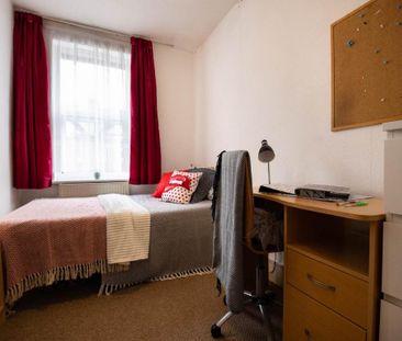 5 bedroom house to rent - Photo 3