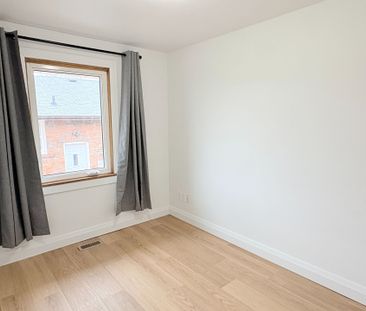 For Lease - 98 Benshire Drive Unit# Main, Toronto, Ontario - Photo 4