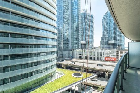 For Lease - 19 Grand Trunk Crescent Unit# 1008, Toronto, Ontario - Photo 3