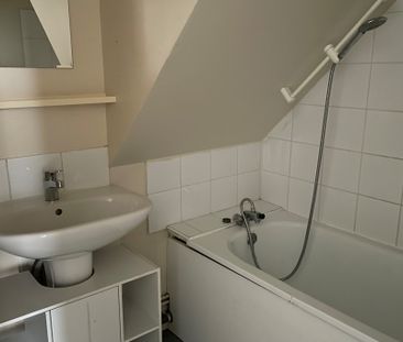 F2 au 1er étage - Photo 3