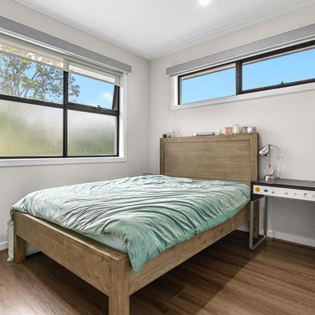 Luxury Living on Oak Hill Road! - Photo 4