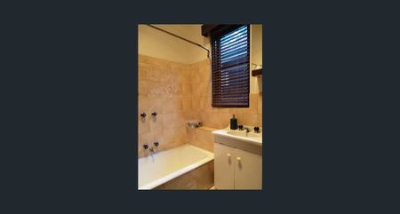 48 Ascot Vale Road, Flemington VIC 3031 - Photo 3