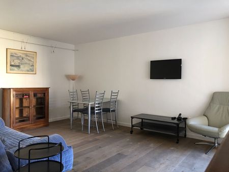 Aix centre Roi René à 2 pas du Cours Mirabeau - 2 pièces meublé 50m² - Photo 5