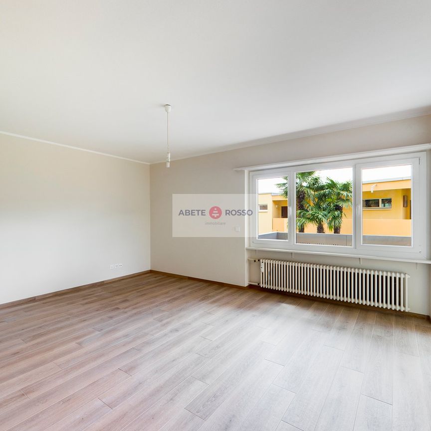 Appartamento rinnovato: zona residenziale tranquilla, residenza con piscina, vicino a Lugano. - Foto 1