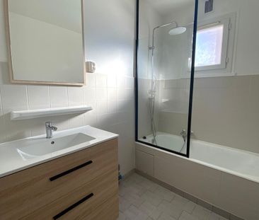 Location Appartement 3 pièces 77m² - Photo 2