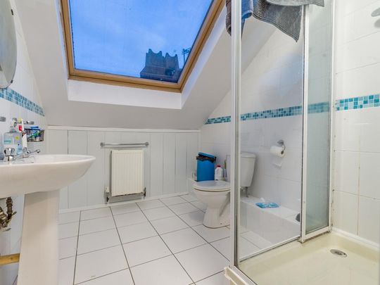 6 bedroom maisonette to rent - Photo 1