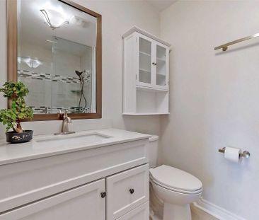 For Lease - 68 Hawkes Drive, Richmond Hill, Ontario - Photo 4