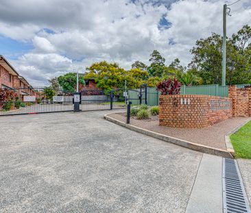 Recently Renovated And Ready To Move In! - Photo 5