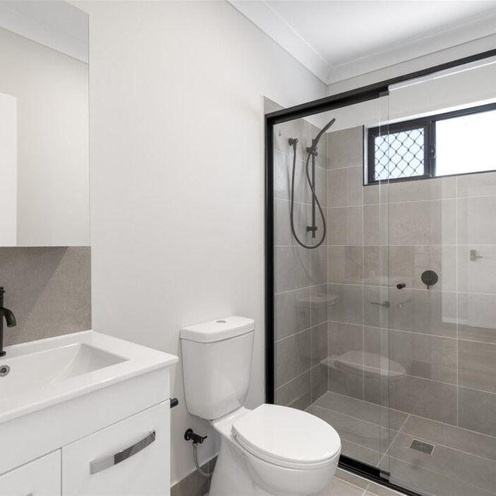 Brand new spacious one bedroom unit - Photo 1