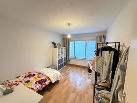 INSTAPKLARE & RUIME gezinswoning met GARAGE & TUIN - Photo 5