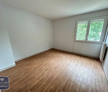 Location Appartement 5 pièces 116m² BOURGES 18000 - Photo 4