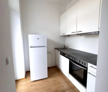 Provisionsfrei: Unbefristeter 52m² Altbau + 8m² Terrasse mit Einbau... - Foto 1