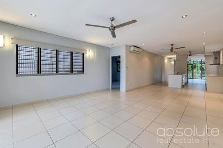 2/184 Smith Street. Larrakeyah, Larrakeyah - Photo 2