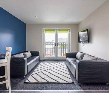 Bed Ensuite Flat, LN1 - Photo 2