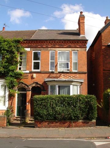 3 Cumberland Road - 6 Huge Bedrooms Loughborough - Photo 4