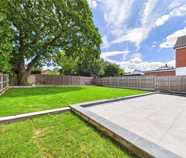 Albert Street, Fleet, Hampshire, GU51 - Photo 2