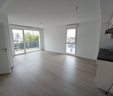Location Appartement 2 pièces 47m² TOURS 37100 - Photo 2
