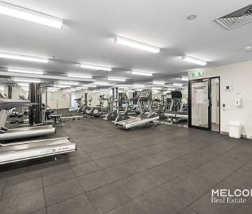 MODERN TWO-BEDROOM HAVEN - FURNISHED APARTMENT - Photo 3