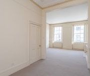 3 bedroom maisonette to rent - Photo 2