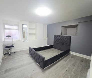 Long Oaks Avenue, Uplands, SWANSEA - Photo 5