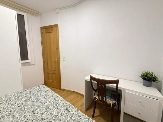 Carrer de Provença, Barcelona, Catalonia 08029 - Photo 1