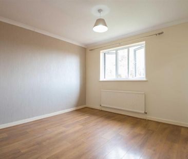 5 bedroom detached house to rent - Photo 3