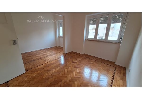 Apartamento T3 em Lisboa
