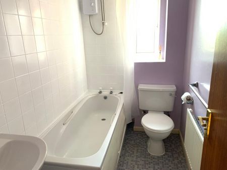 2 bedroom terraced house to rent - Photo 5