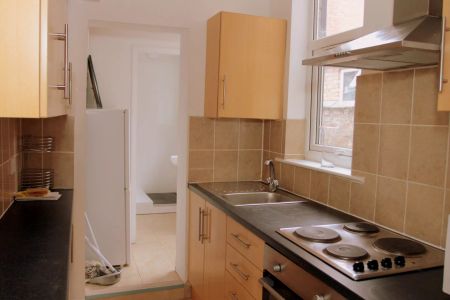 Cecelia Road (3 bed) - Photo 5