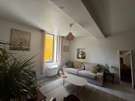 Location Appartement 4 pièces 94m² ST MAXIMIN LA STE BAUME 83470 - Photo 3
